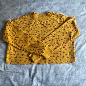 Colsie floral sweatshirt - size XS